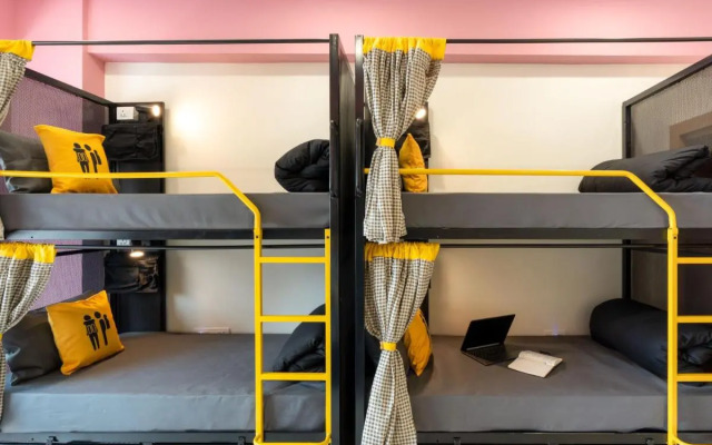 The Hosteller Jaipur, MI Road
