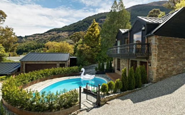 Alpine Cottage