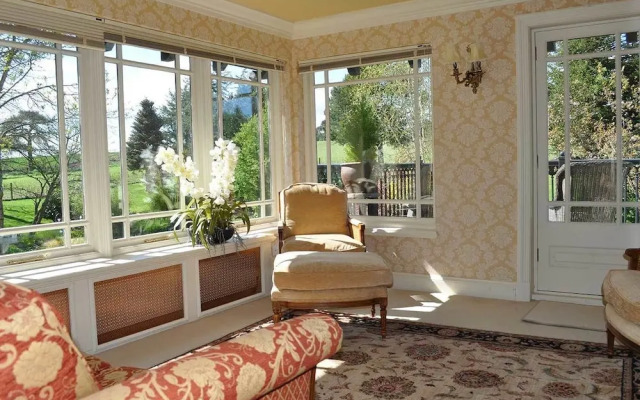 Lawburn House