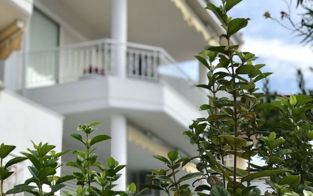 Отель Sand & Sea design apartment Греция, Пефкохори - отзывы, цены и фото номеров - забронировать отель Sand & Sea design apartment онлайн вид на фасад