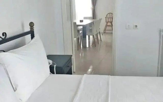 Otel A