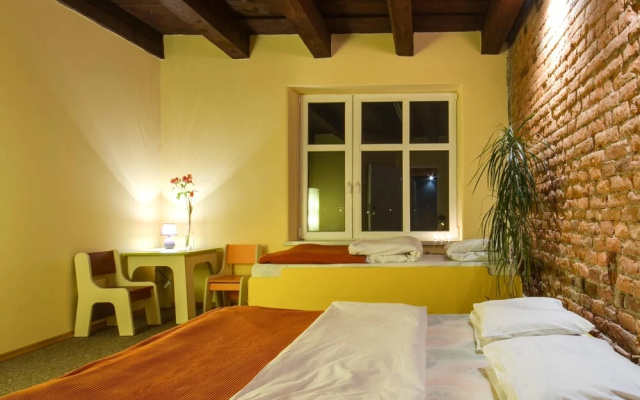 3 Bros Hostel Cieszyn