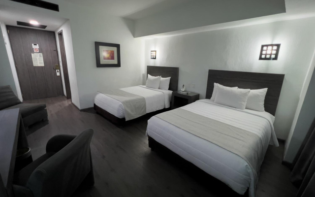We Hotel Aeropuerto