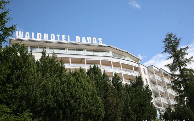 Отель Waldhotel Davos Швейцария, Давос - отзывы, цены и фото номеров - забронировать отель Waldhotel Davos онлайн вид на фасад