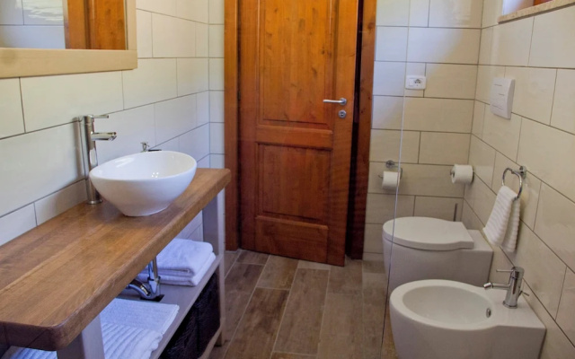 Ecolodge Selvitelle - Sustainable Retreat Amidst Olive Groves in Cilento