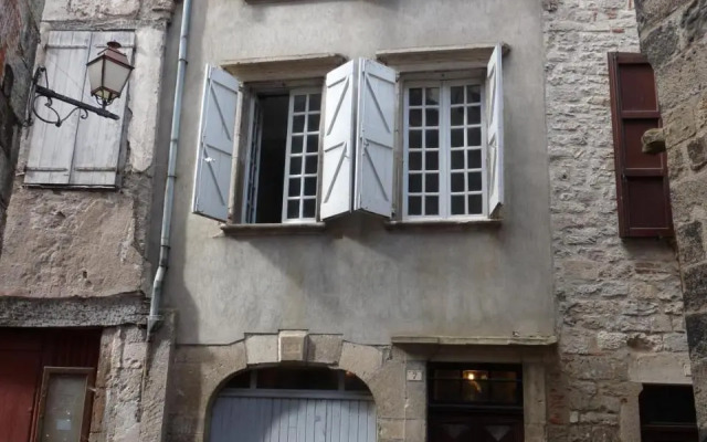 7 Rue Droite