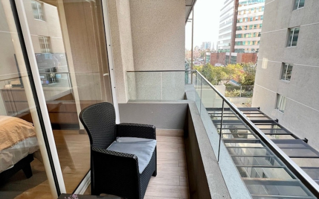 Atractivo y moderno estudio en Clínica Las Condes