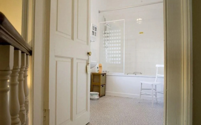Balmashanner House Bed & Breakfast