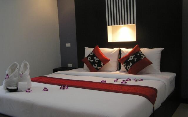 The Impress Khonkaen Hotel вид на фасад