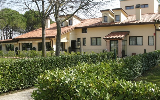 Отель Green Garden Resort Лимена вид на фасад