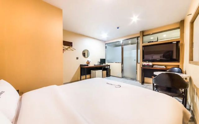 Guri C Boutique Hotel