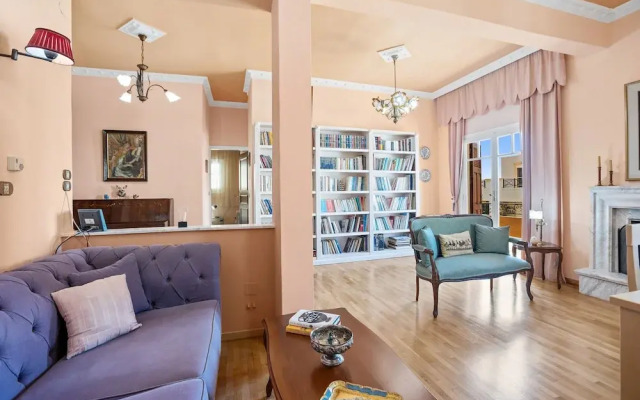 Artistic Apartment in Chania