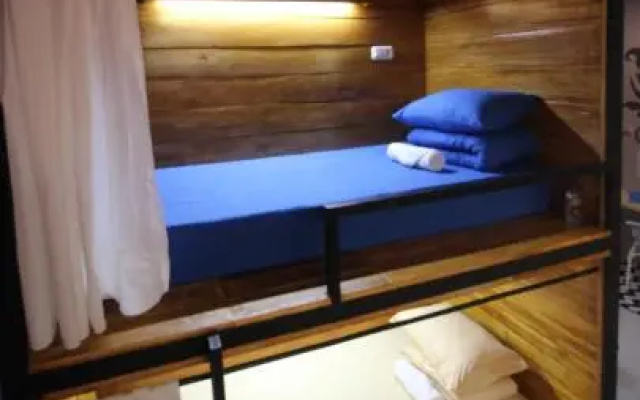Dong Paloh Hostel