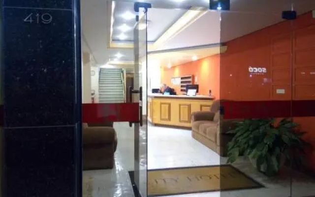 City Hotel PF