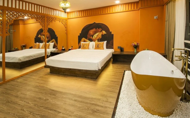 Eros Hotel 2 - Love Hotel