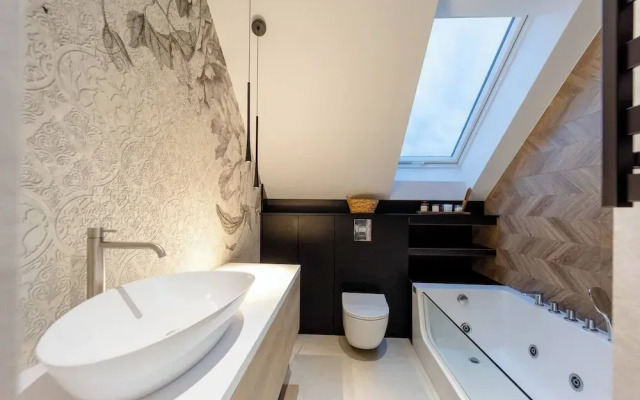 Luxurious Villa With Pool Near Energylandiai
