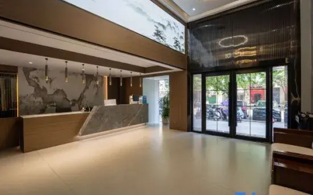 Muweis Hotel Liyang (Blue Sky Trade City)