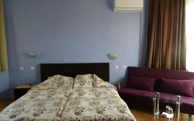 Guest House Rezvaya