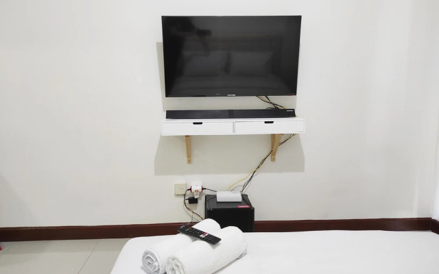 Simply Homey Studio at Vida View Apartment