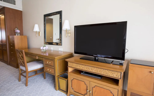 Shangri La Hotel Bangkok Serviced Apartments