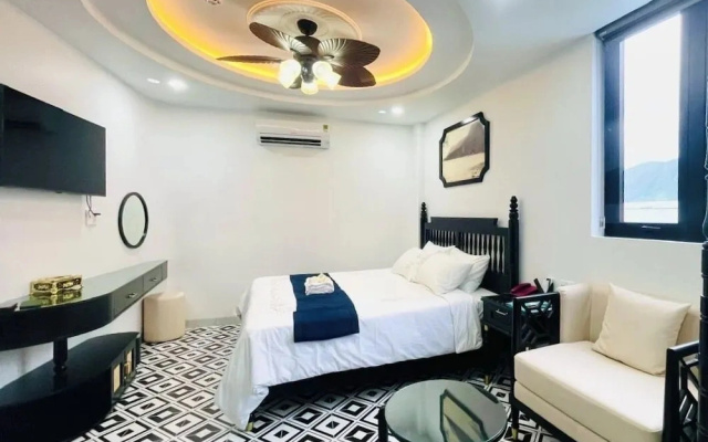 Nereus Hotel