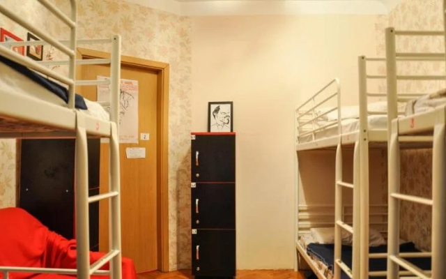Retro Moldova Hostel
