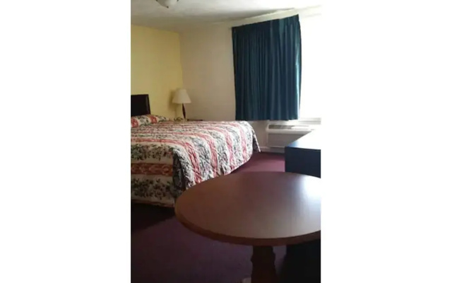 The Virginia Lodge
