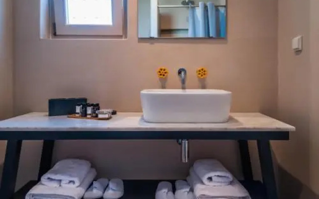 Milia Gi Suites