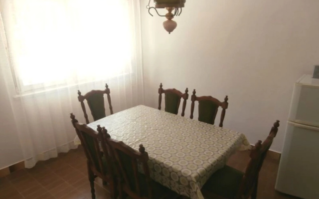 Apartment Leomir