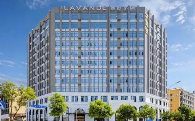 Lifeng Hotel (Zoumaling, Dongxihu)