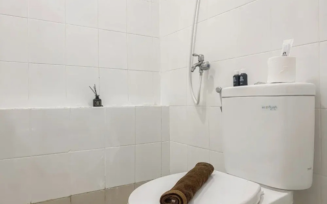 Good Place And Homey 2Br Bassura City Apartment Near Mall