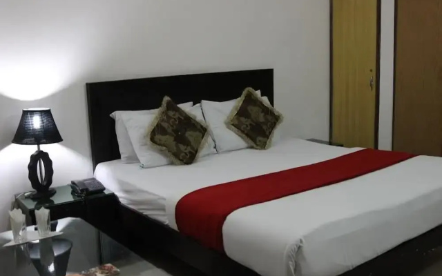 Al-safina Hotel