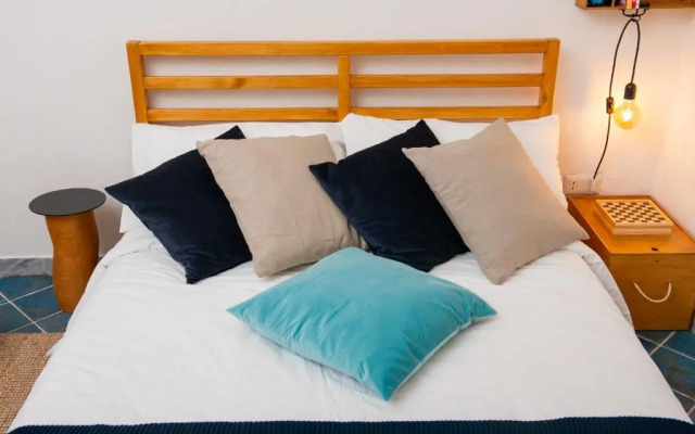 Light Blue - Apartment in the middle of everything