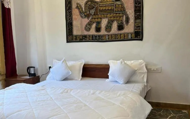 Hotel Pushkar Golden Haveli 500 Mtrs from Pushkar Lake