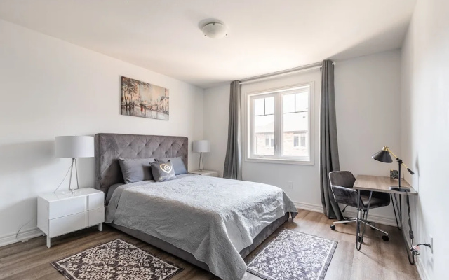 GLOBALSTAY. Waterfront 5BR Townhouse. Private HOT TUB, Gym, Sauna