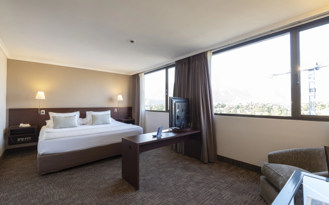 Hotel Director Vitacura