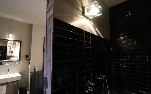 Van der Gang Suites