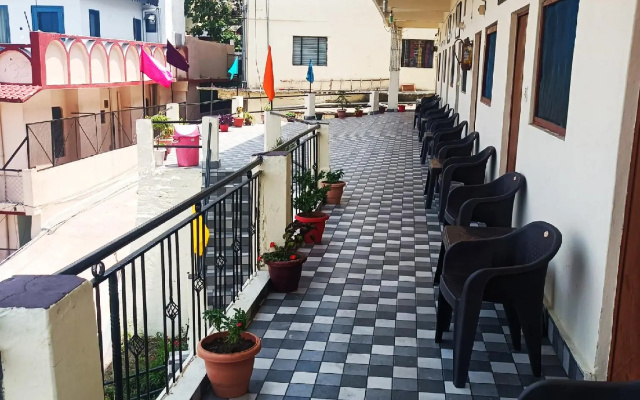 Tribhuvan Ranikhet by Goroomgo