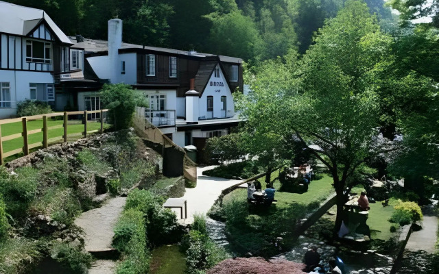 The Royal Lodge