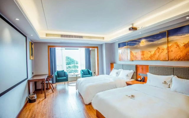 Hengxuan Hotel (Guiyang North Railway Station)