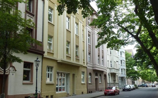 Апартаменты Lessing-Apartment вид на фасад