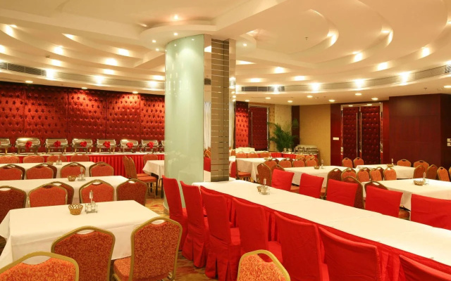 St. Rich Hotel