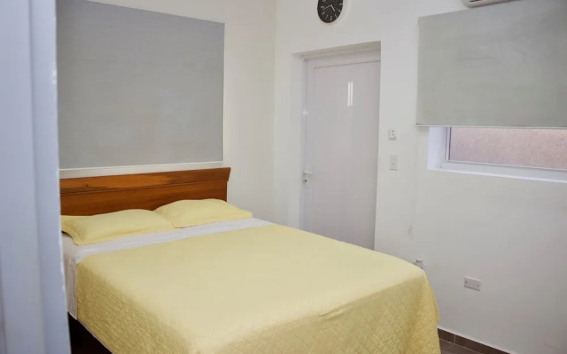 1-bed Apartment Sleeps 4 With Pool