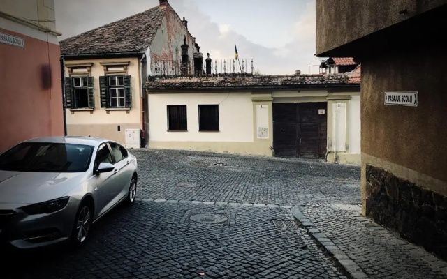Old Town Studio Apartment