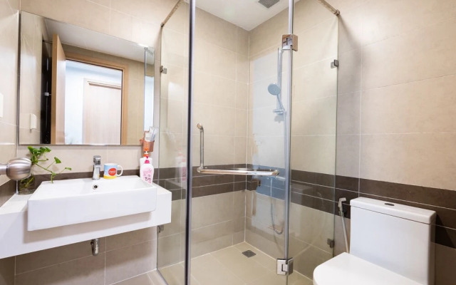 Helios Rivergate Apartment