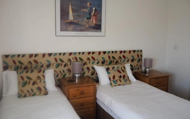 The Carlton Hotel