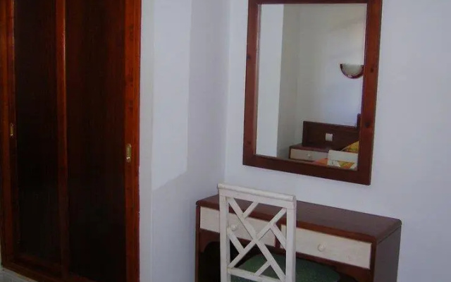 Elena Apartments