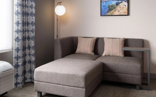 Hilton Garden Inn Visalia