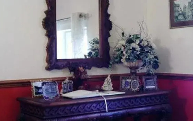 The Hollybrook Country Inn