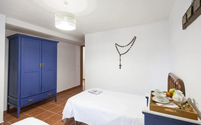 Villa San Nicolas Constantina Canovas